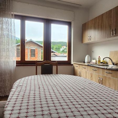 Lovely 1 Bedroom Within Walking Distance, Views Peje Exterior photo