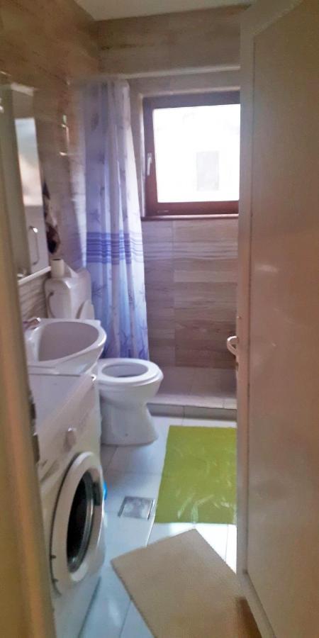 Lovely 1 Bedroom Within Walking Distance, Views Peje Exterior photo